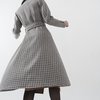 Пальто в гусиную лапку с расклешенной юбкой