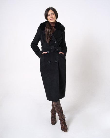 Пальто классическое темного цвета из комбинированной ткани