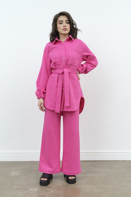 Блуза с рукавом с манжетами на резинке неоного-розового цвета