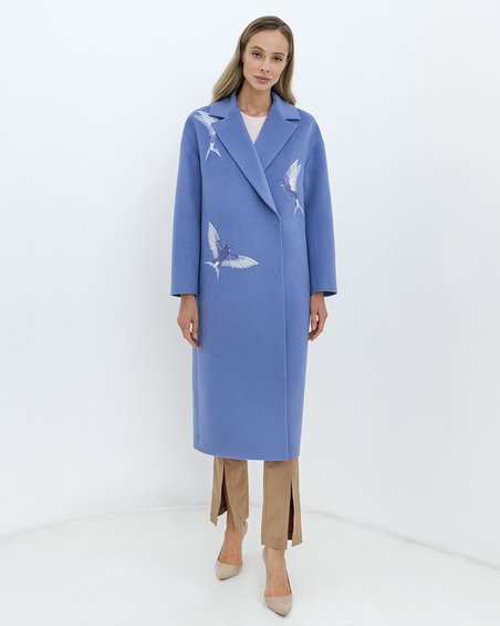 Пальто классическое синего цвета со шлицой сзади
