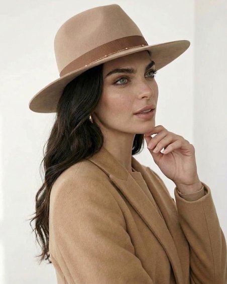 Фетровая шляпа Denis с рельефом на тулье, бежевая