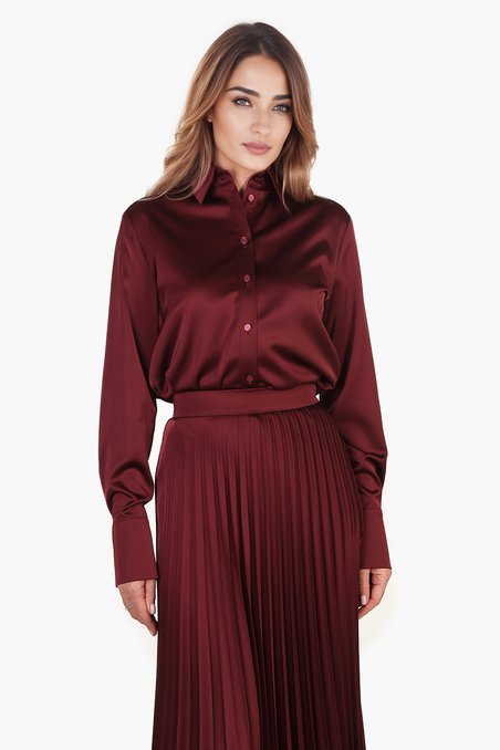 Блуза из атласной ткани, цвета бургунди