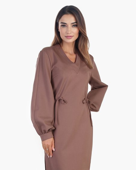 Платье с пышными рукавами, бежевого оттенка