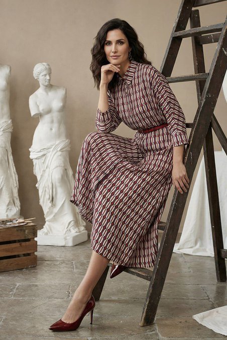 Платье-рубашка с принтом в полоску и ремнем