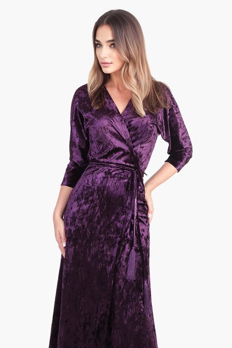 Платье бархатное на запах, цвета царственного пурпура