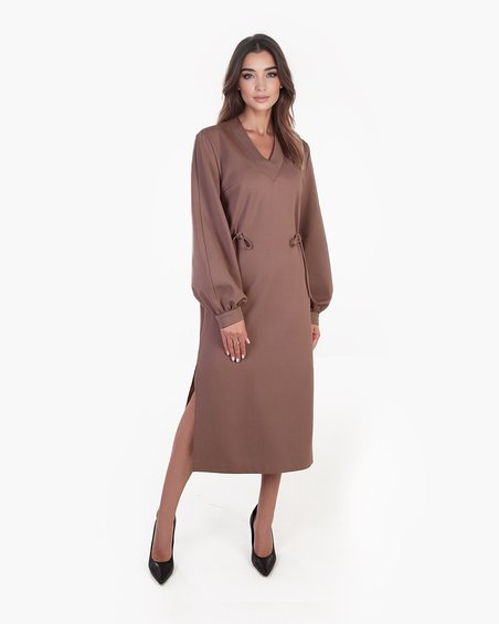 Платье с пышными рукавами, бежевого оттенка