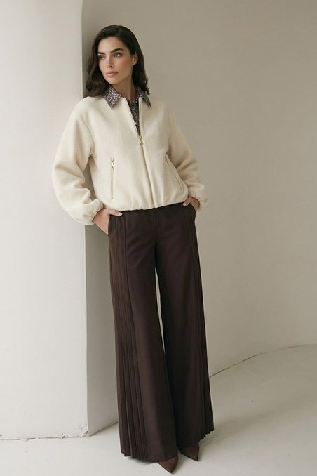 Бомбер из пальтовой ткани, молочного цвета