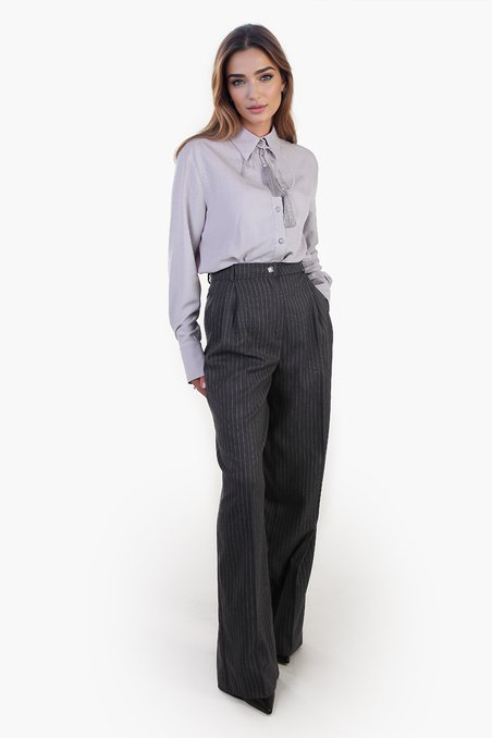 Брюки со стрелками в тонкую полоску, дымчатые