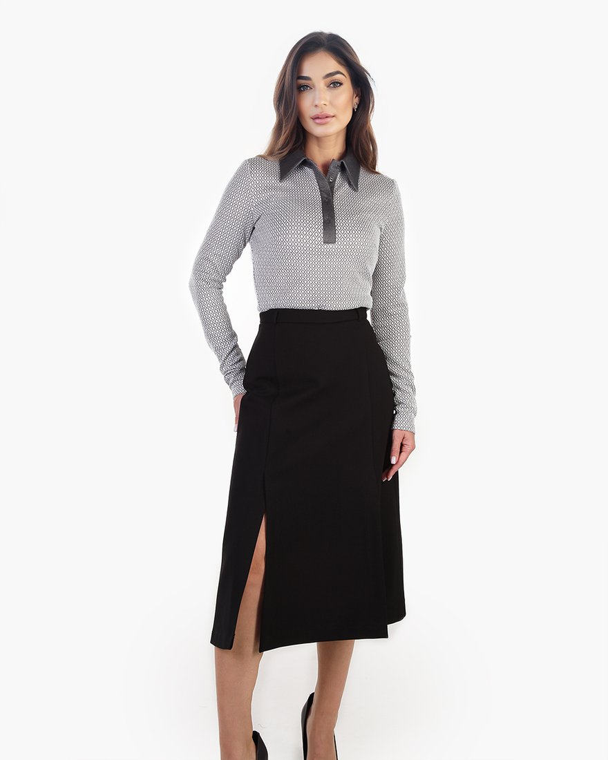 Блуза-поло из трикотажного жаккарда, цвет бело-ореховый www.EkaterinaSmolina.ru