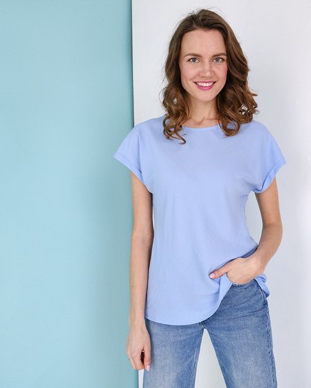 Блуза-футболка голубого цвета