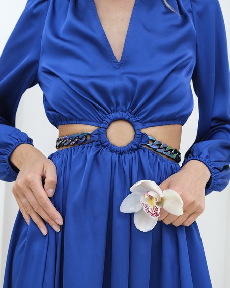 Платье базовое синего цвета с объемным рукавом
