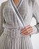 Платье с юбкой-плиссе и V-образным декольте www.EkaterinaSmolina.ru