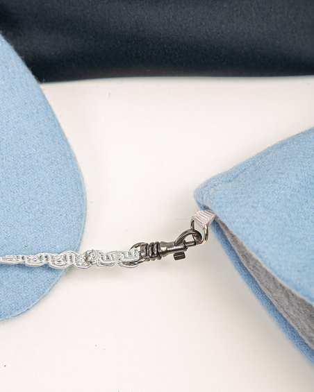 Варежки с декором «Глаза», голубые