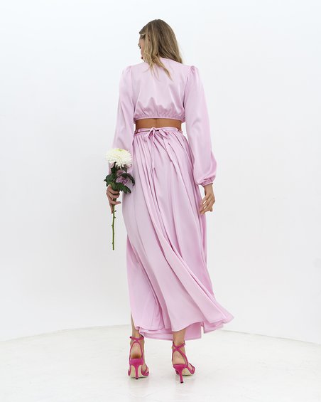 Платье с открытой талией и цепочками, в розовом цвете