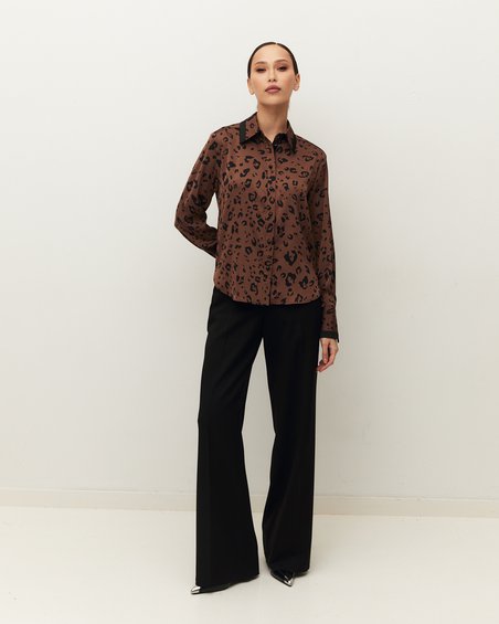 Блуза коричневого цвета в стиле casual