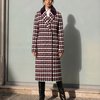 Пальто Дрим из итальянской ткани цвета борд в клетку с меховым воротником