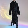 Пальто из искусственного меха с пайетками