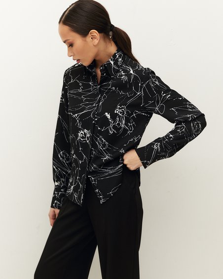 Блуза в деловом стиле на пуговицах скрытых в планке