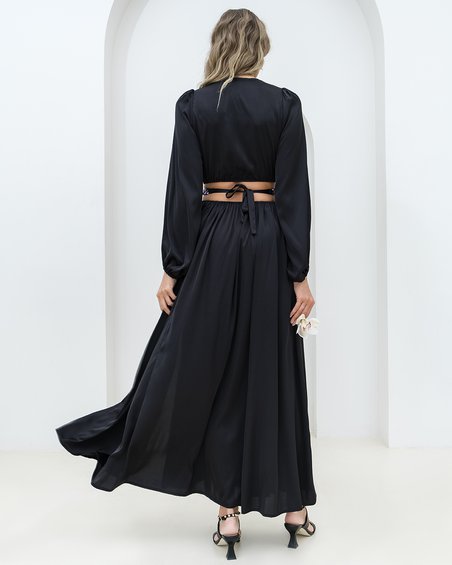 Платье базовое темного цвета с втачным рукавом