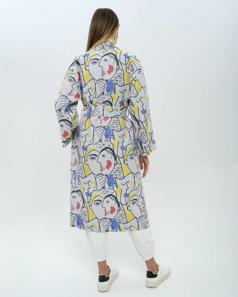 Limited edition. Пальто-кимоно с принтом “Лица”