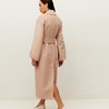 Пальто цвета шампань