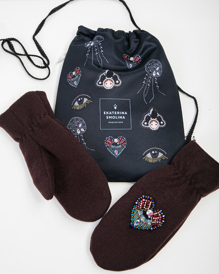 Варежки с декором «Сердце», цвета шоколада