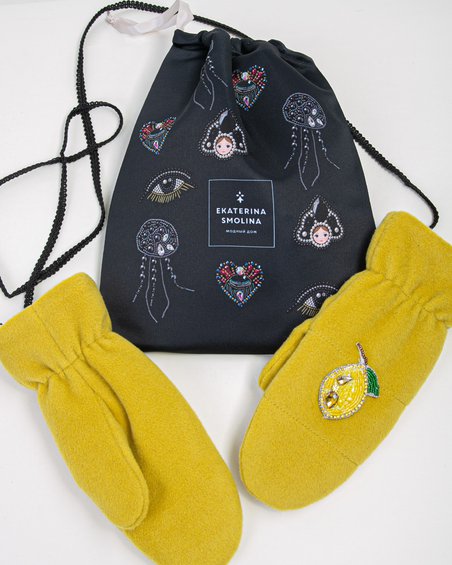 Варежки с декором «Лимоны»