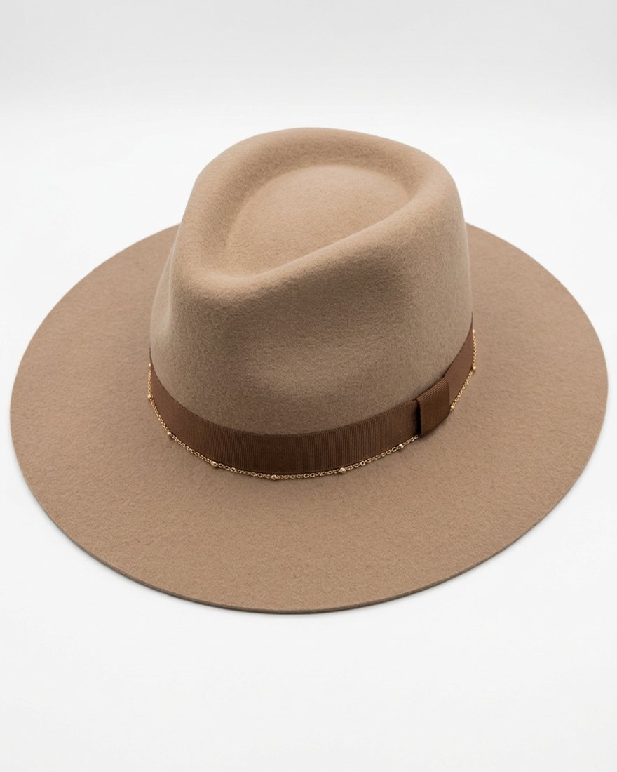 Фетровая шляпа Denis с рельефом на тулье, бежевая www.EkaterinaSmolina.ru