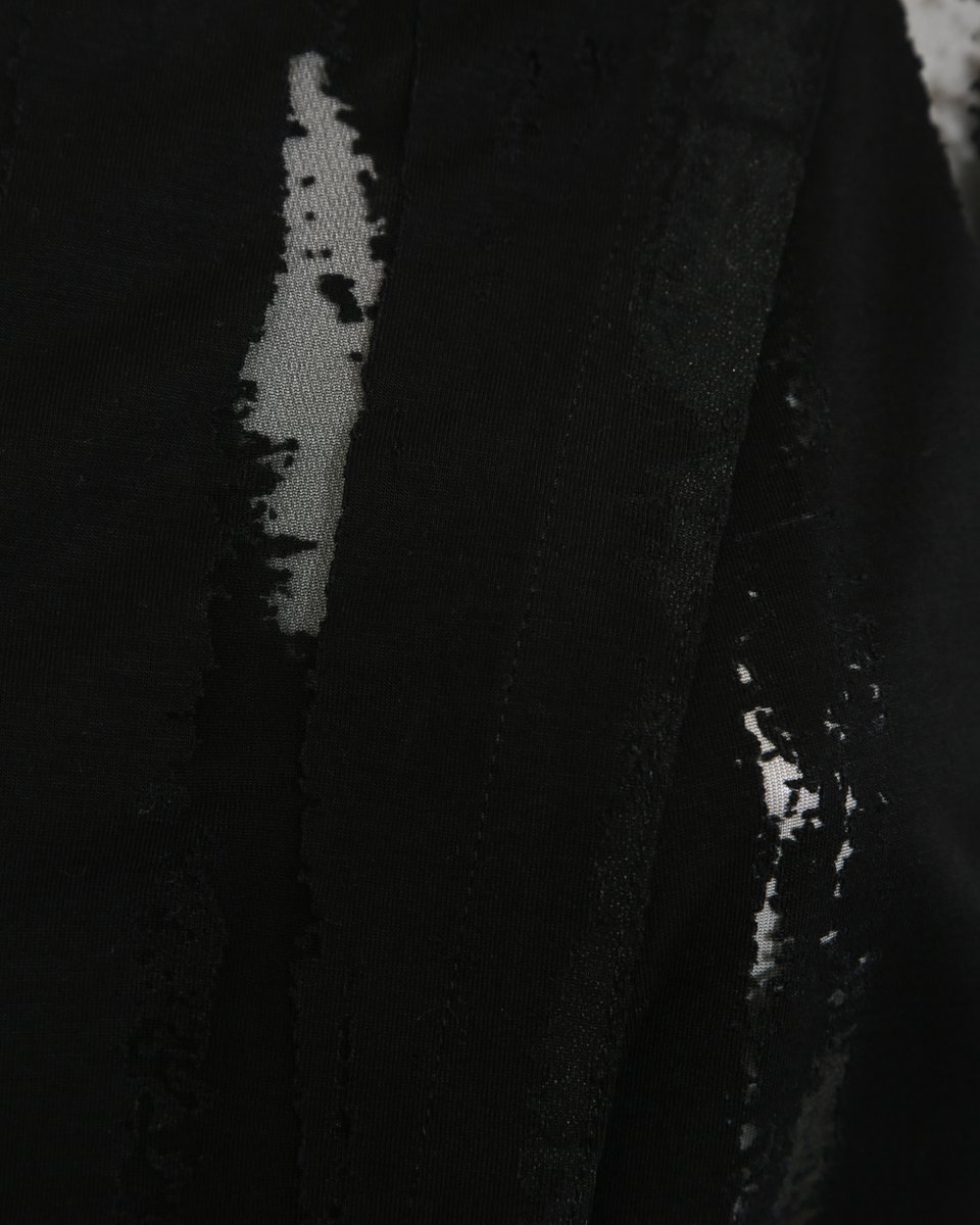 Туника черного цвета на запах с прозрачными полосами
