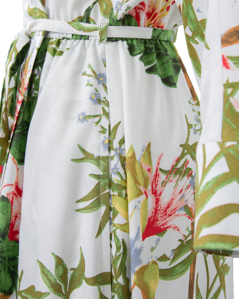 Платье на запах “Ботаника” растительным принтом