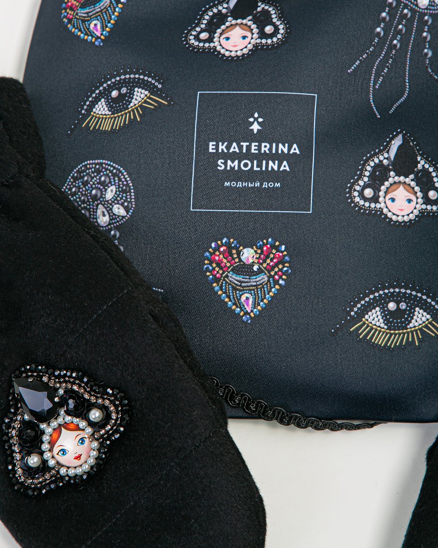 Варежки с декором «Матрешка», черные www.EkaterinaSmolina.ru